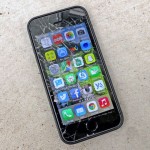 Apple buys damaged iPhone and gives protective film for free